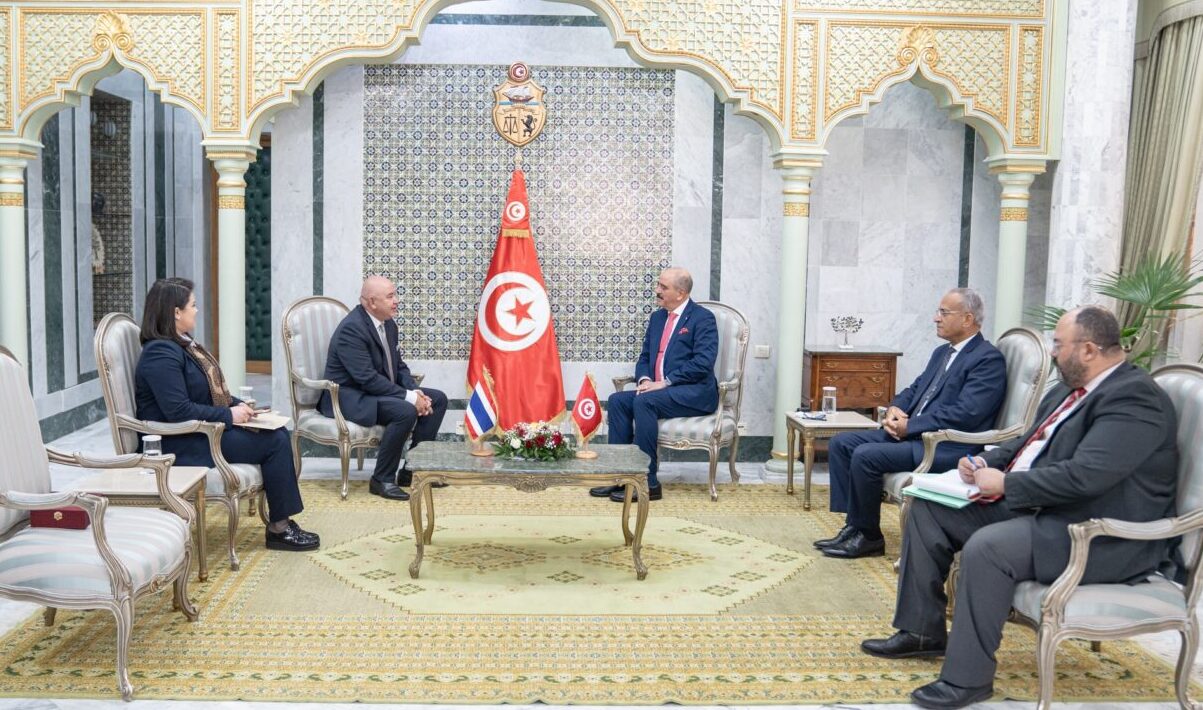 Nafti reçoit une copie des lettres de créance de l&rsquo;ambassadeur...