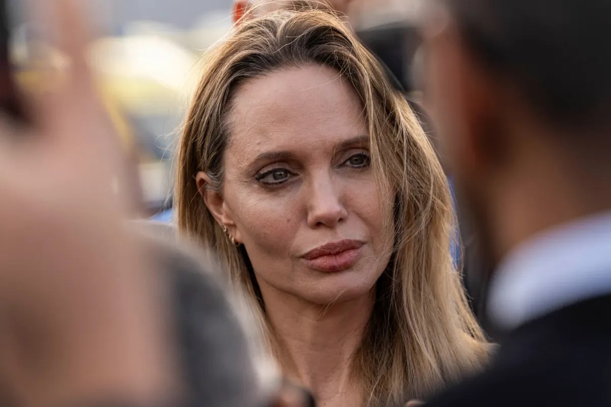 Angelina Jolie à Rafah : soutien humanitaire et appel à...