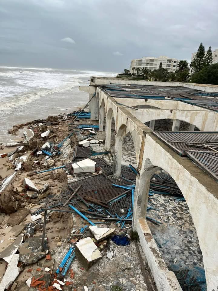 Nabeul : deux hôtels fortement endommagés par la tempête et...