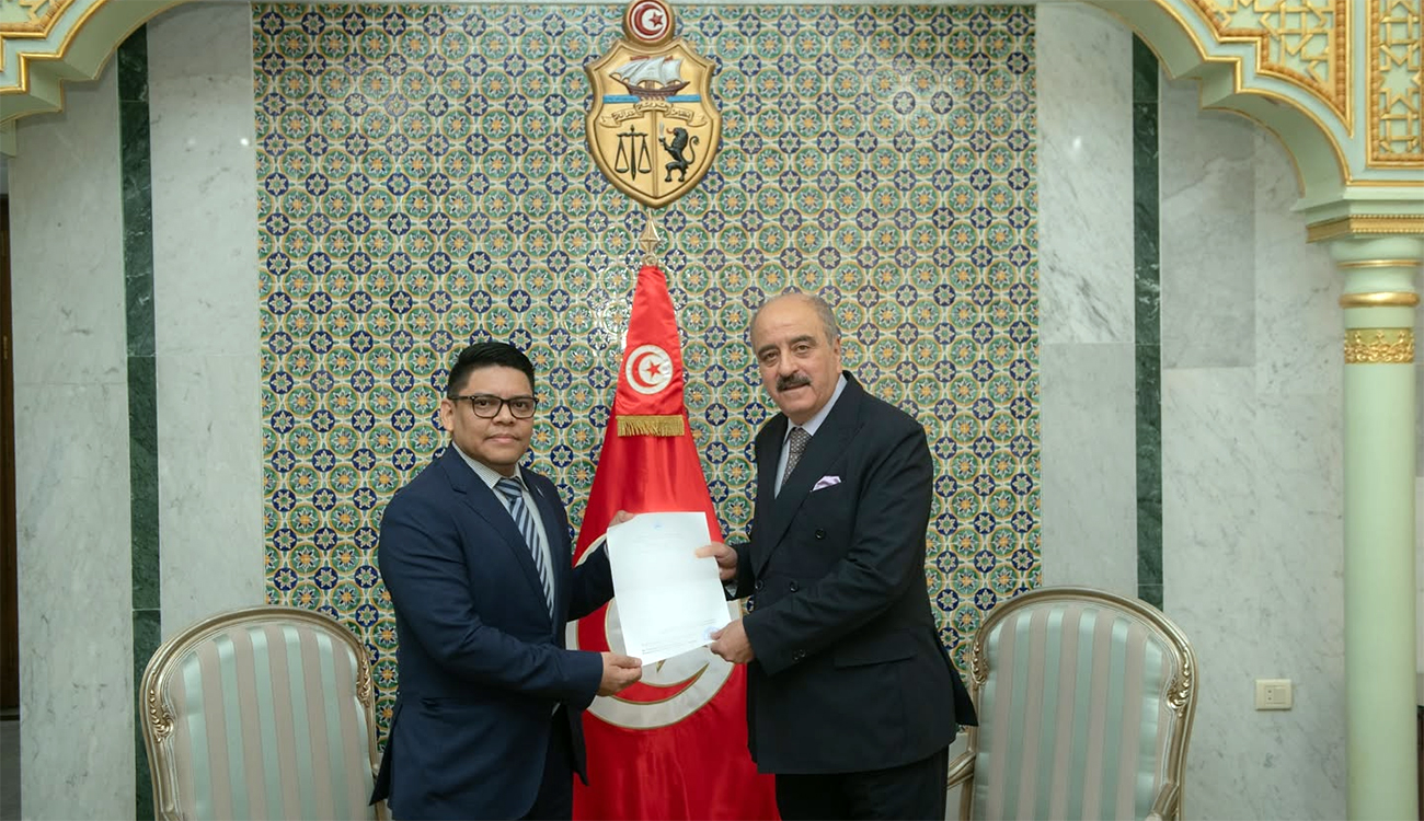 Mohamed Ali Nafti reçoit  l&rsquo;Ambassadeur de la République du...