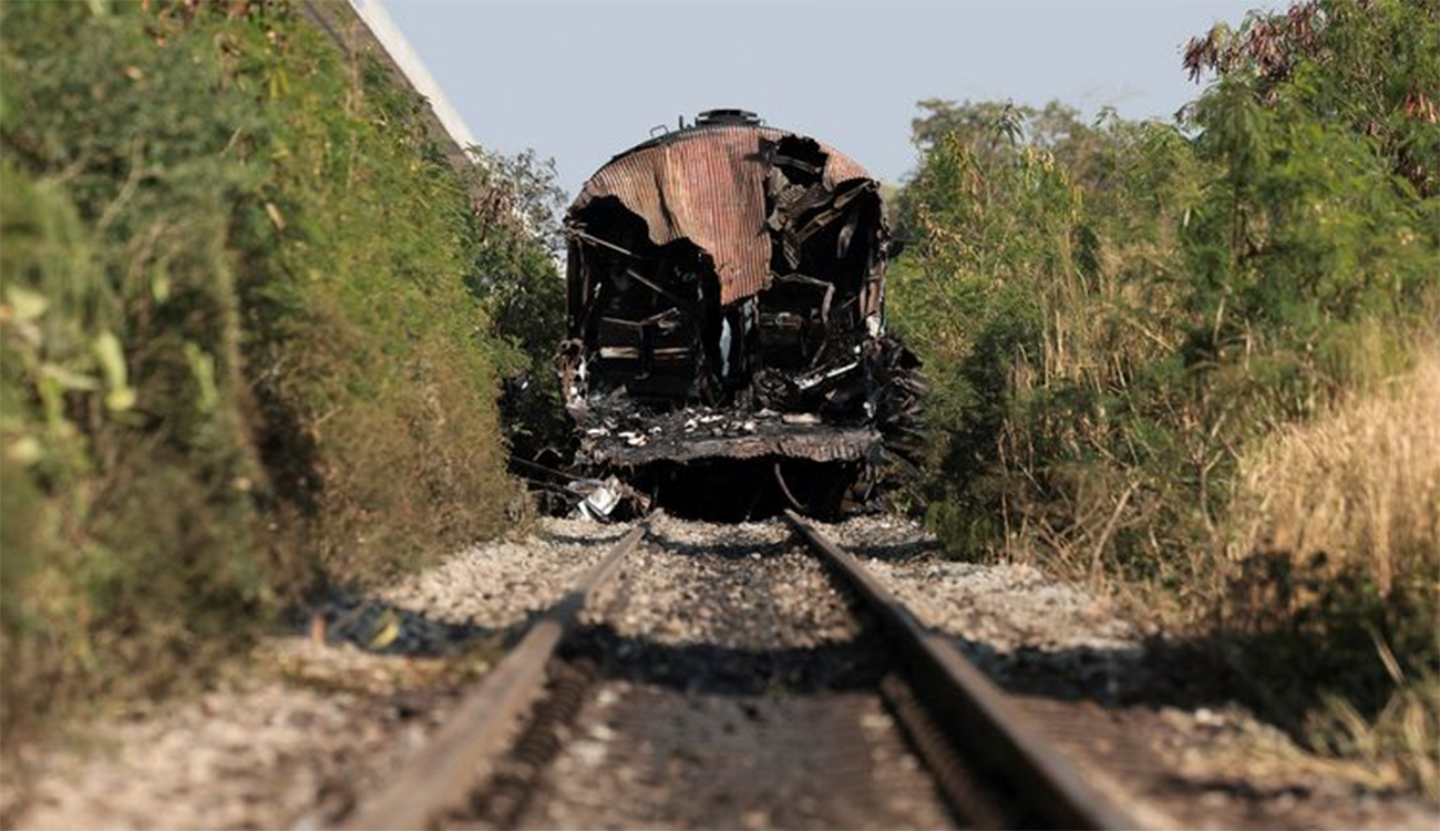 Thaïlande : Un train déraille après la chute d&rsquo;une grue...
