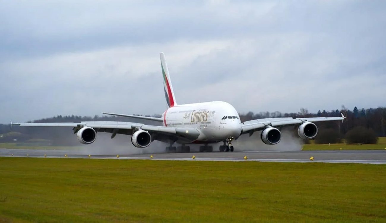 Fumée à bord : l’A380 d’Emirates fait atterrissage d’urgence rare au...