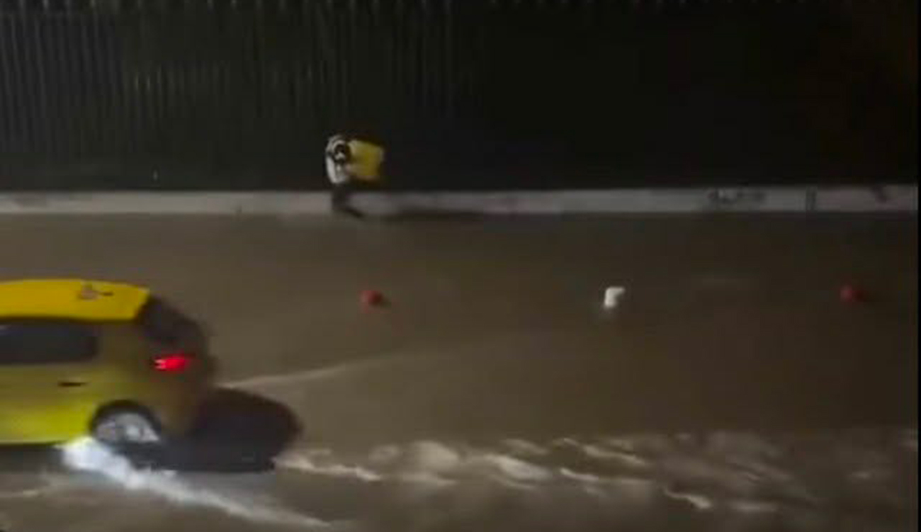 Inondations en Tunisie : l’image poignante d’un livreur affrontant seul...