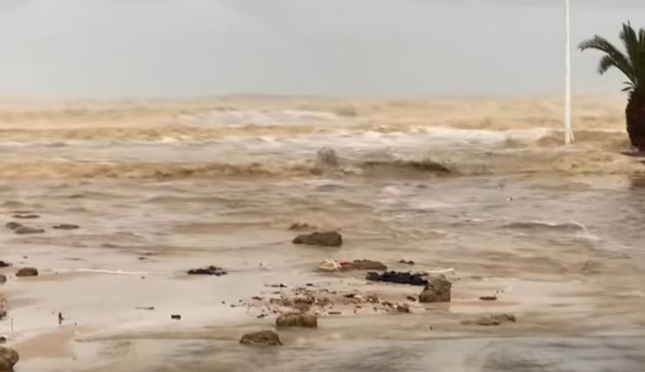 Cinq victimes et des centaines secourues : le bilan dramatique...