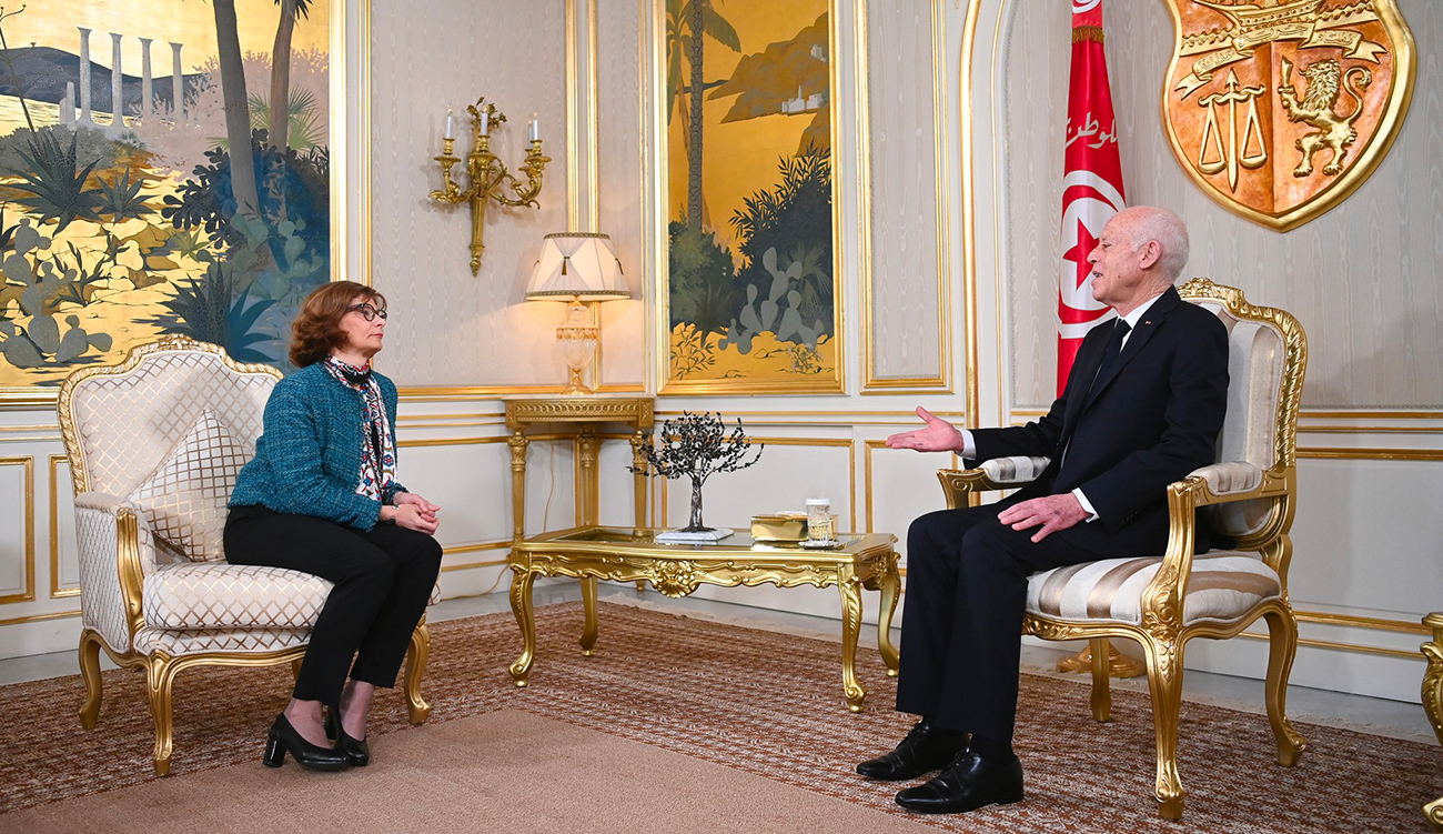 Kaïs Saïed reçoit l’ambassadrice de Pologne à l’occasion de la...