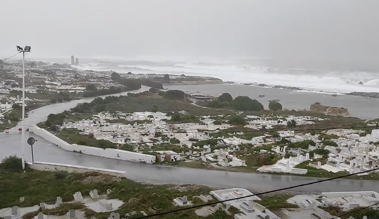 Intempéries à Nabeul et Mahdia : la mer met au...