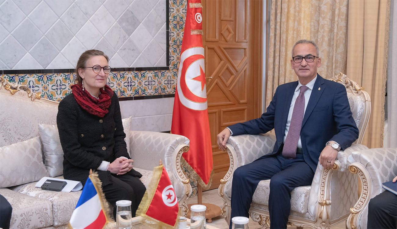 Rencontre entre Mohamed Ben Ayed et l&rsquo;ambassadrice de France :...