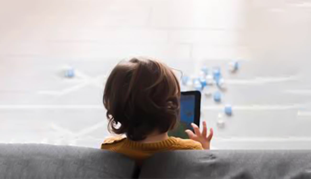 Numérique – Qui élève nos enfants : les parents ou...