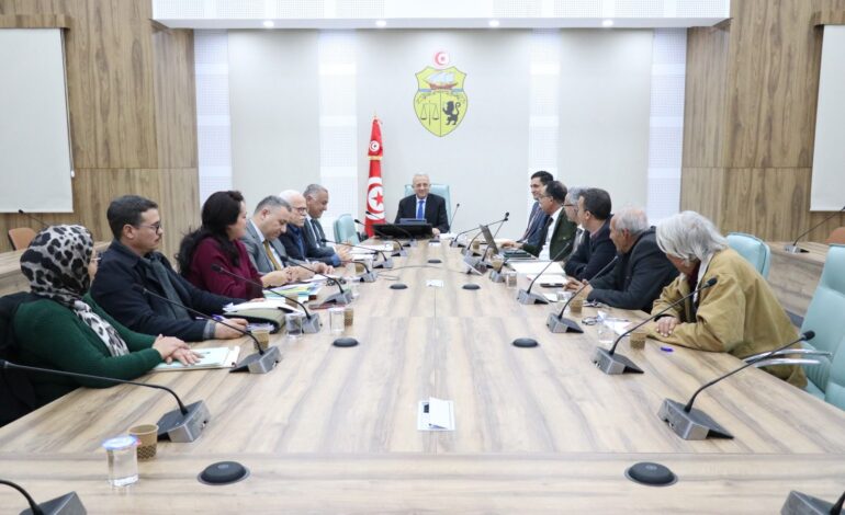 Tunisie : le ministère de la Santé accélère l’élaboration du Code de la Santé