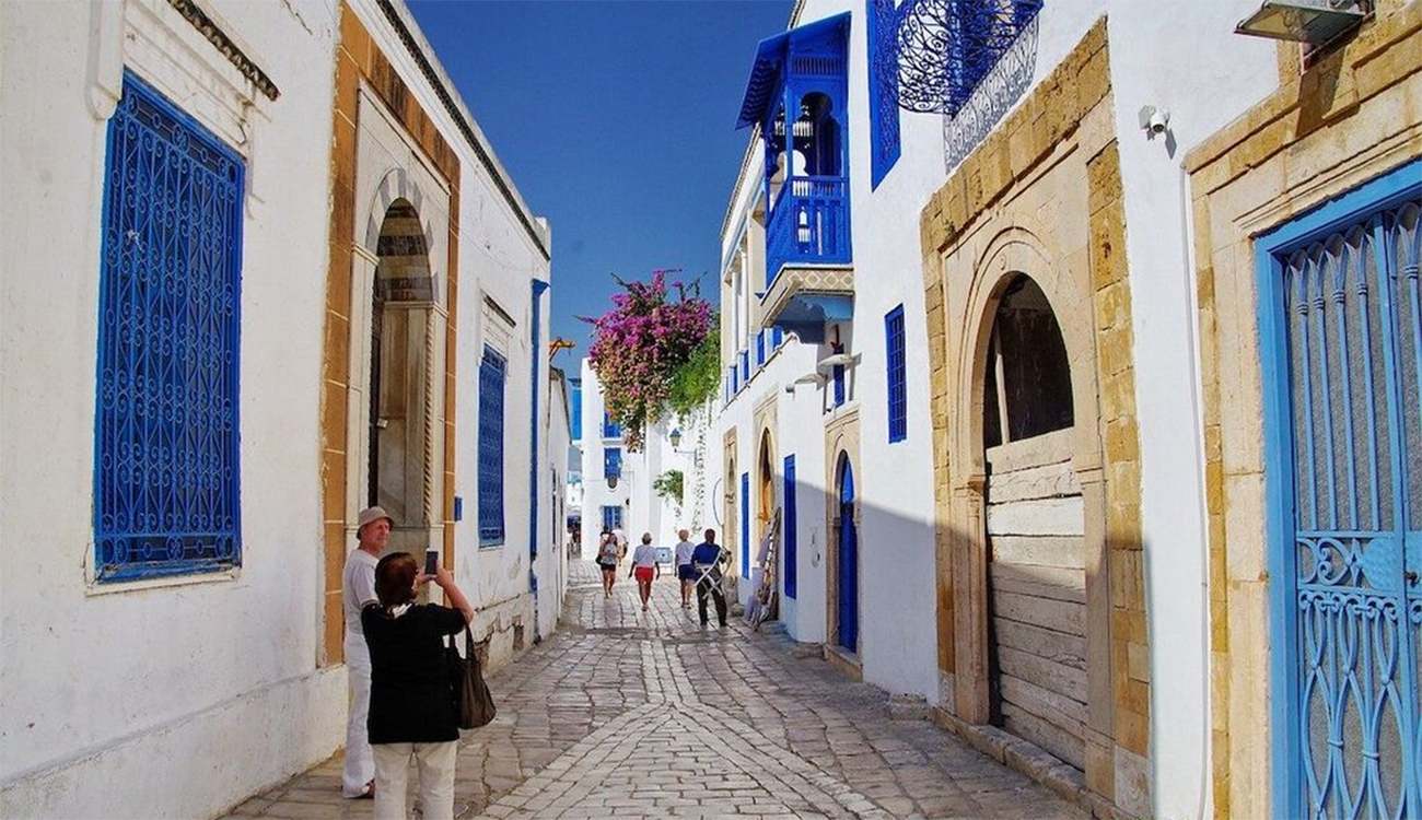 Tourisme : une contribution de 5,2 % à la valeur...