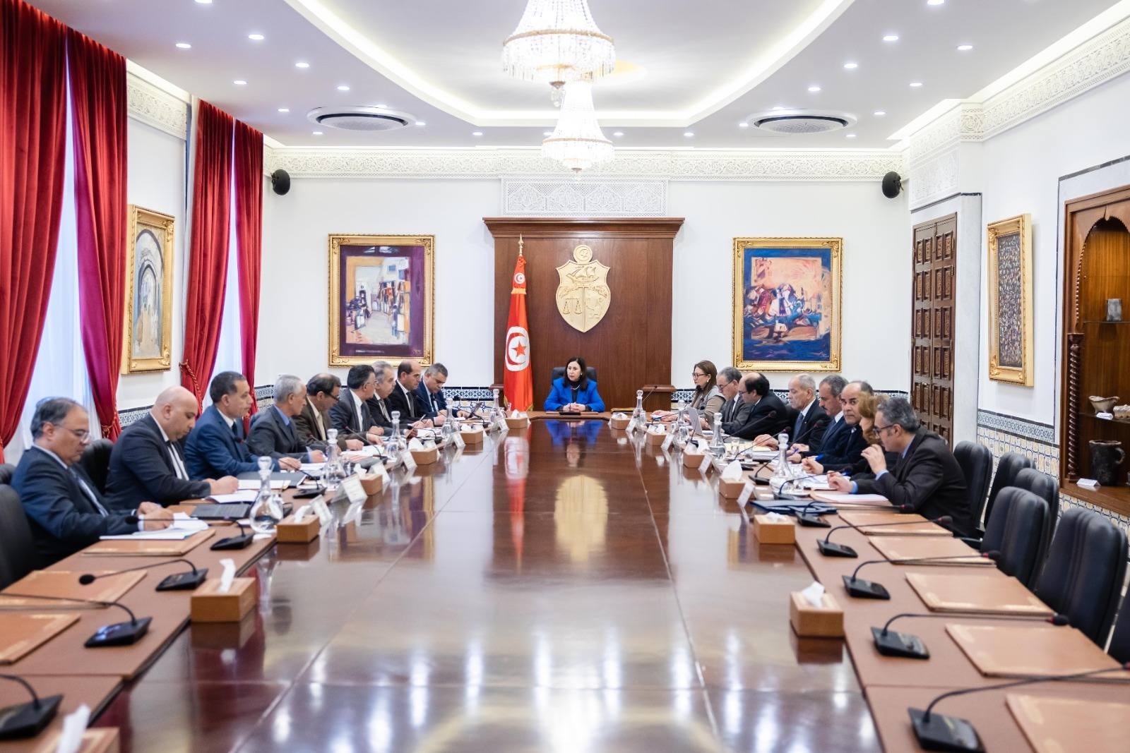 Tunisie : le stade olympique d’el Menzah et la ville...