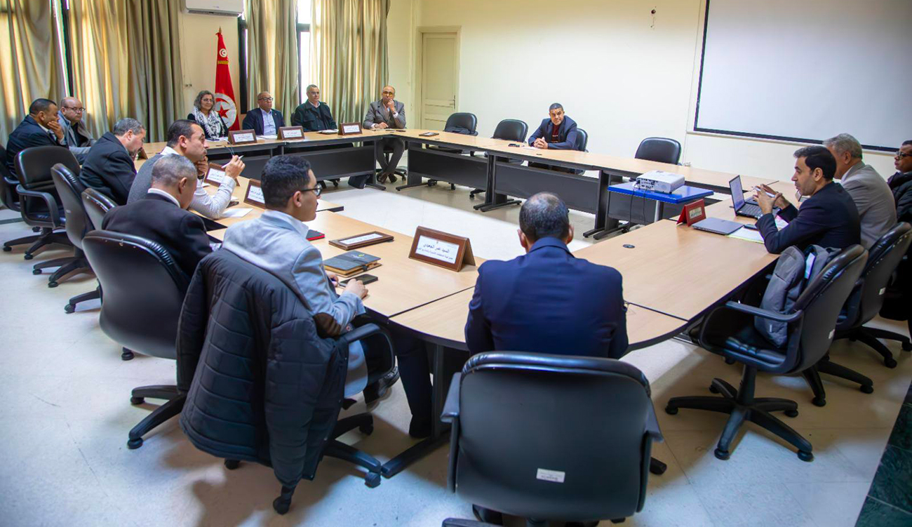 Retards, manque de financements, lourdeurs administratives : les défis du...