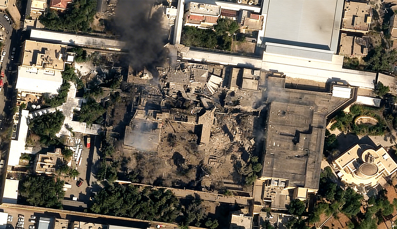 Des images satellites montrent des dégâts au complexe de Khamenei...