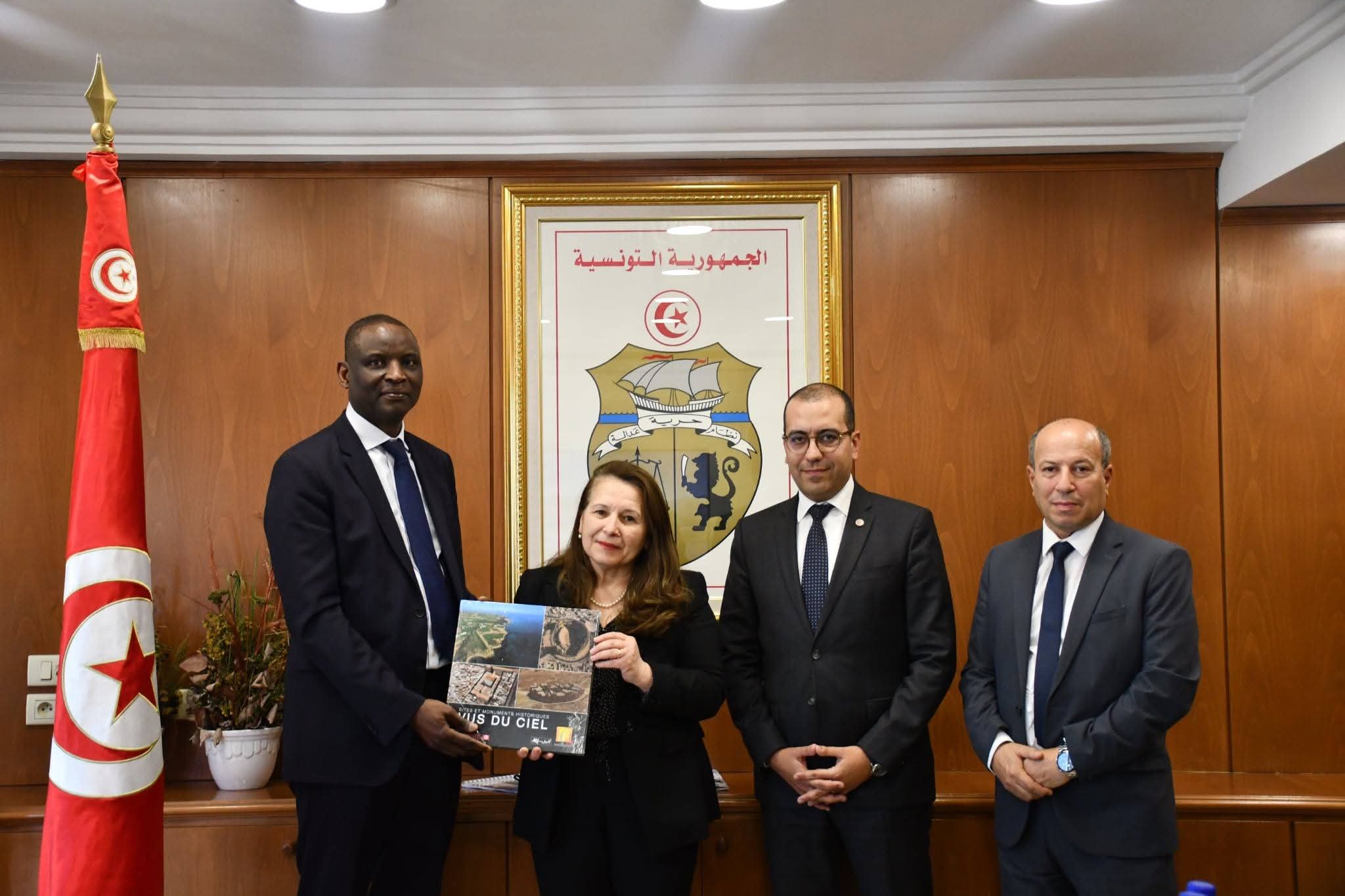 Mondher Belaid réaffirme l’engagement de la Tunisie envers les étudiants...