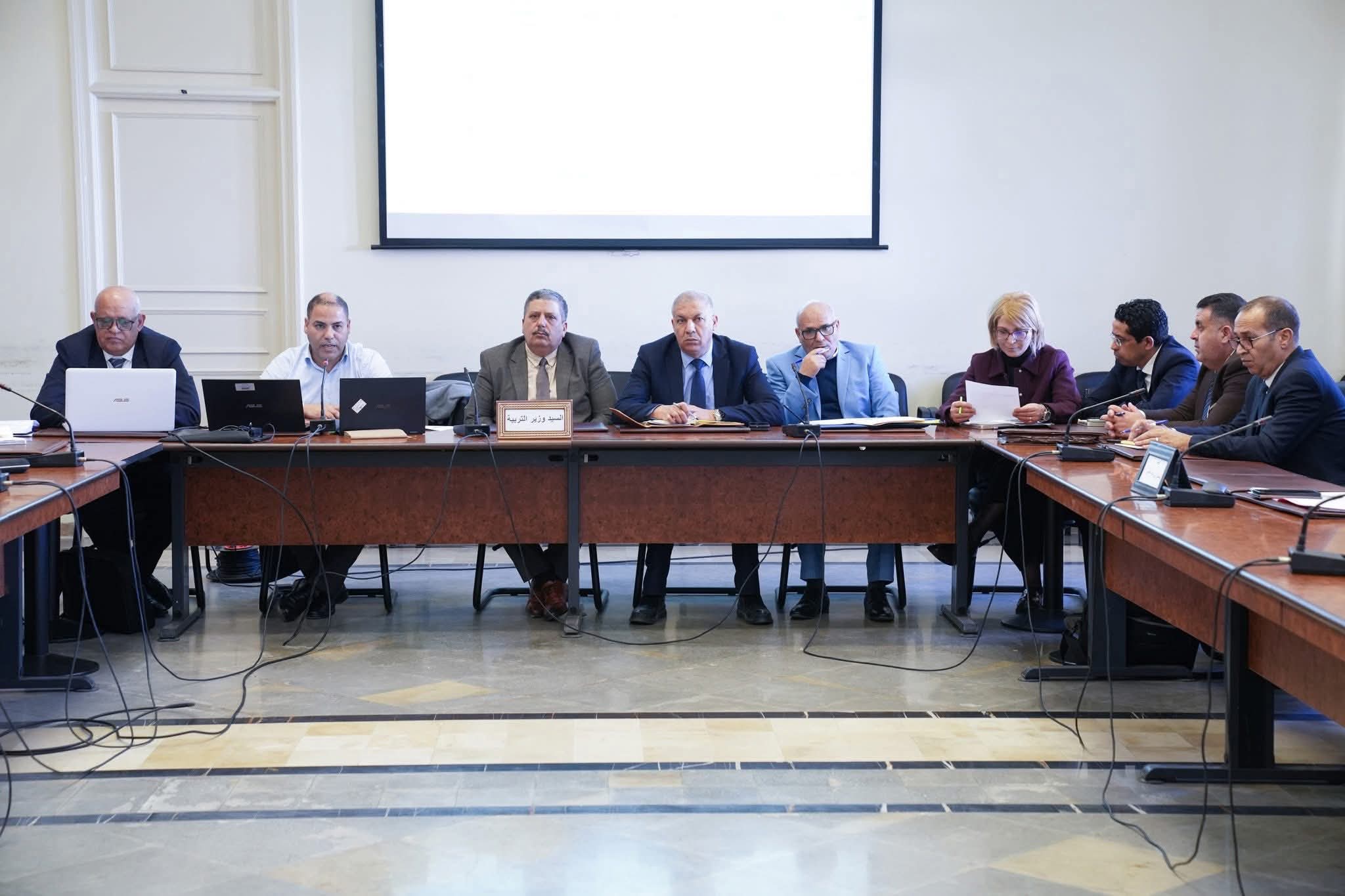 Min de l’Éducation : le concours externe pour enseignants “n’a...