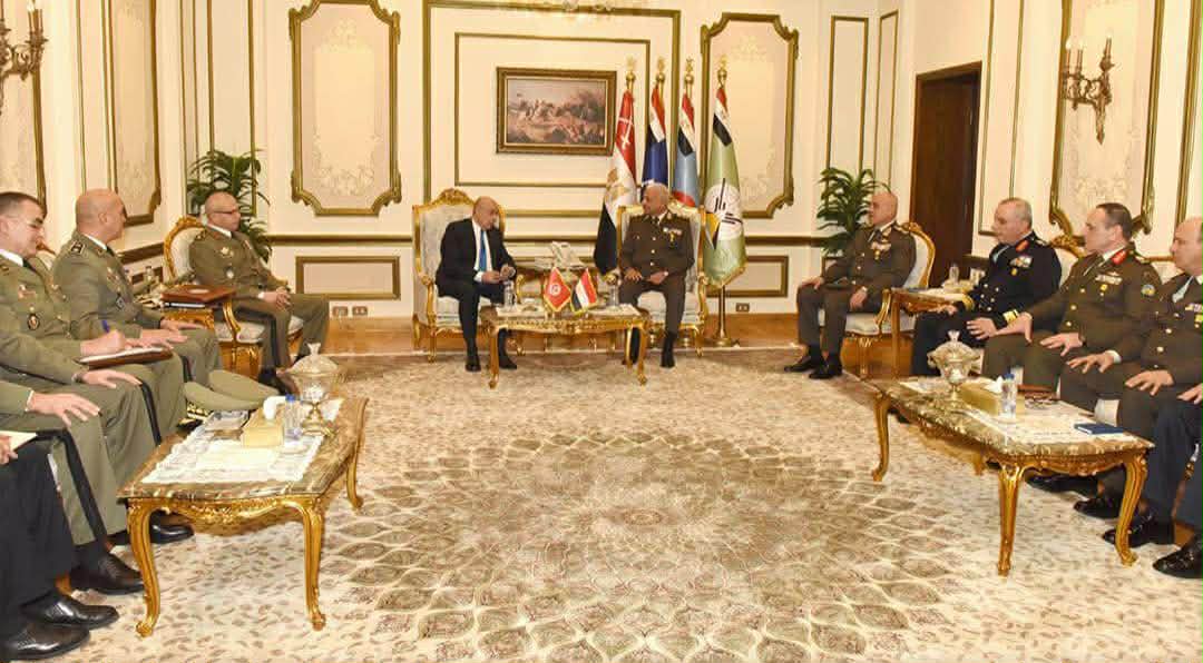 Tunisie–Égypte : renforcement stratégique de la coopération militaire bilatérale