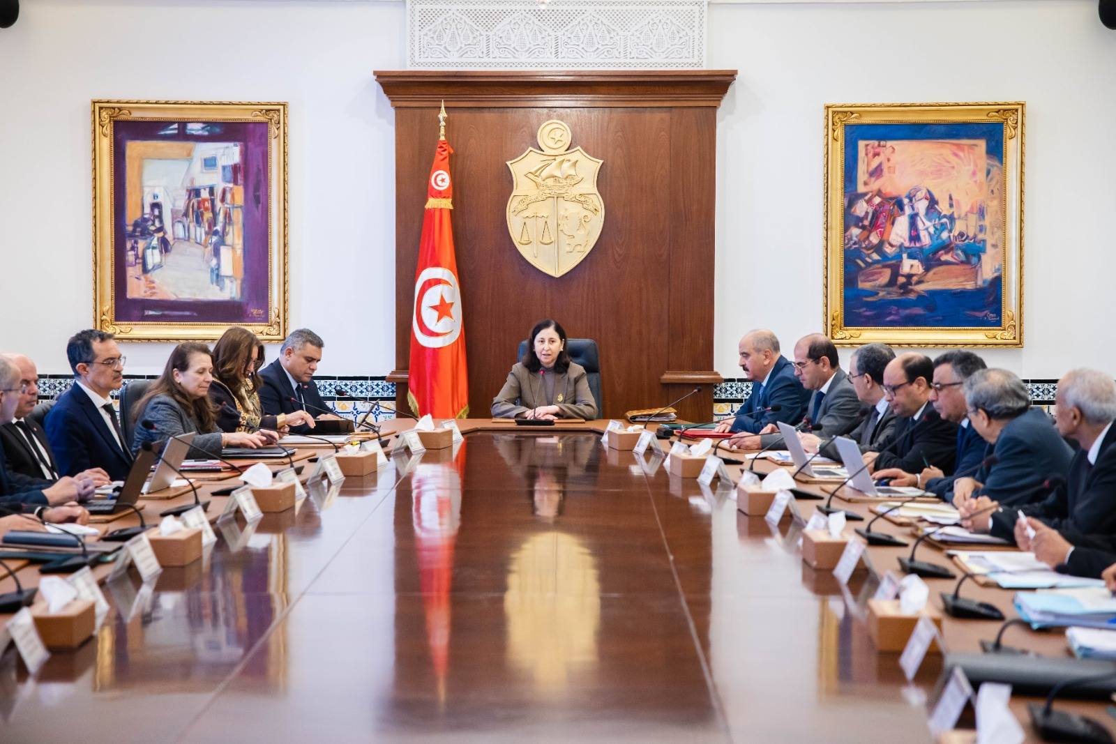 TGV, port d’Enfidha, extension de Tunis-Carthage : l’État passe à...