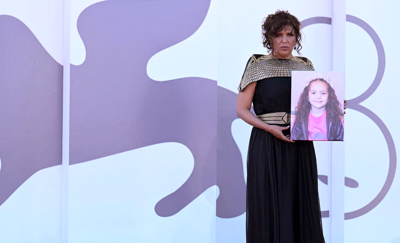 Tunis applaudit le coup d&rsquo;éclat de Kauther Ben Hania à...