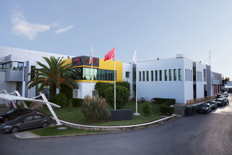 PGH vise le rachat de la participation de MPEFIV dans...