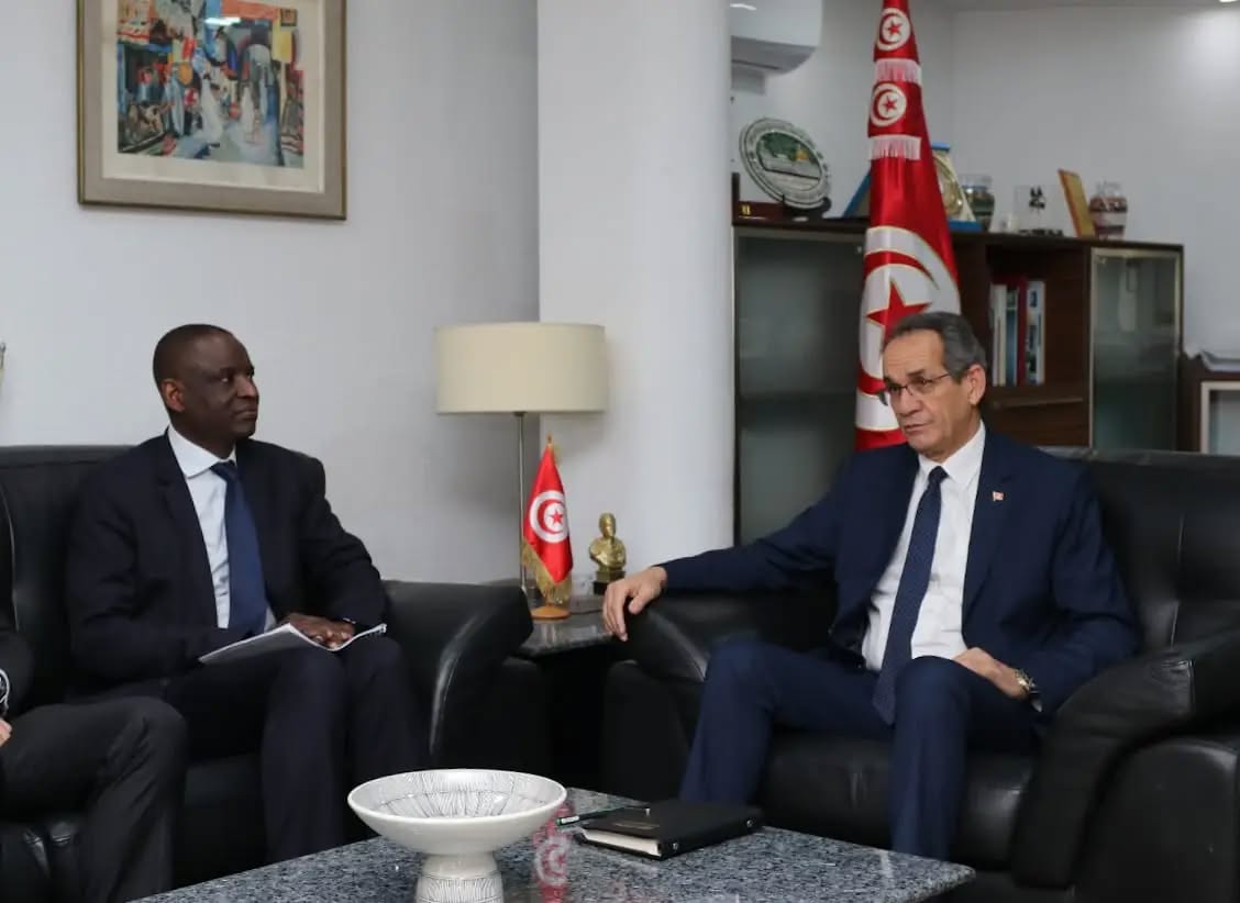 Mondher Belaid réaffirme l’engagement de la Tunisie envers les étudiants...