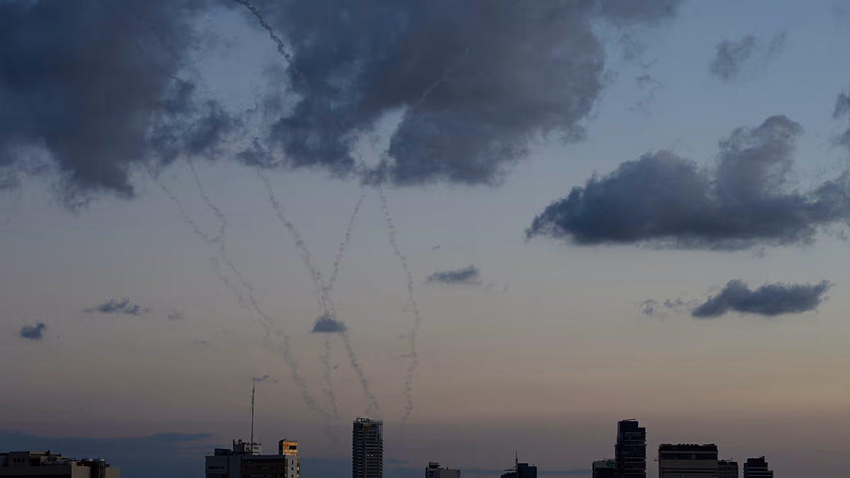 Tel-Aviv sous le feu : des missiles iraniens font plusieurs...