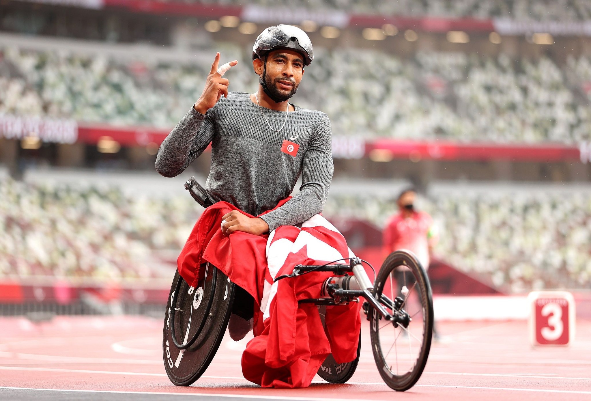 Champion paralympique : Walid Ktila offre l’or au 800 m...