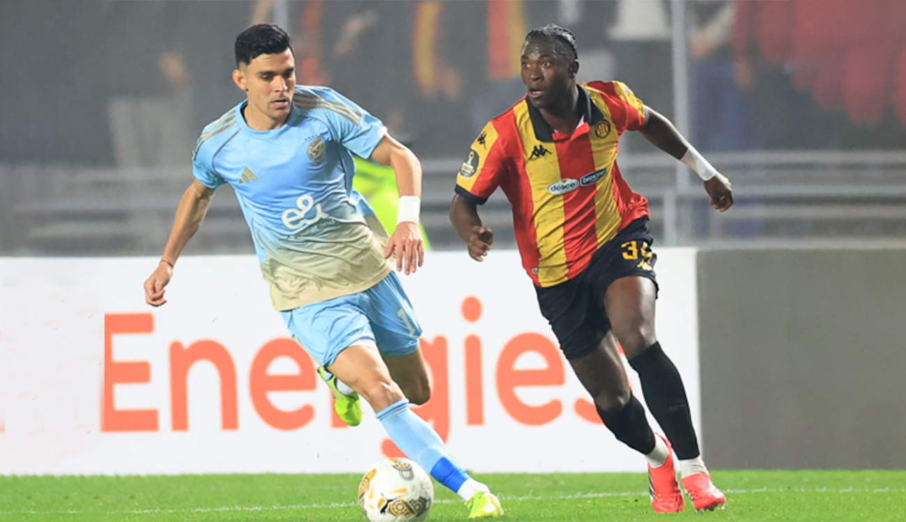 L’EST s’est envolée hier à midi pour le Caire :...