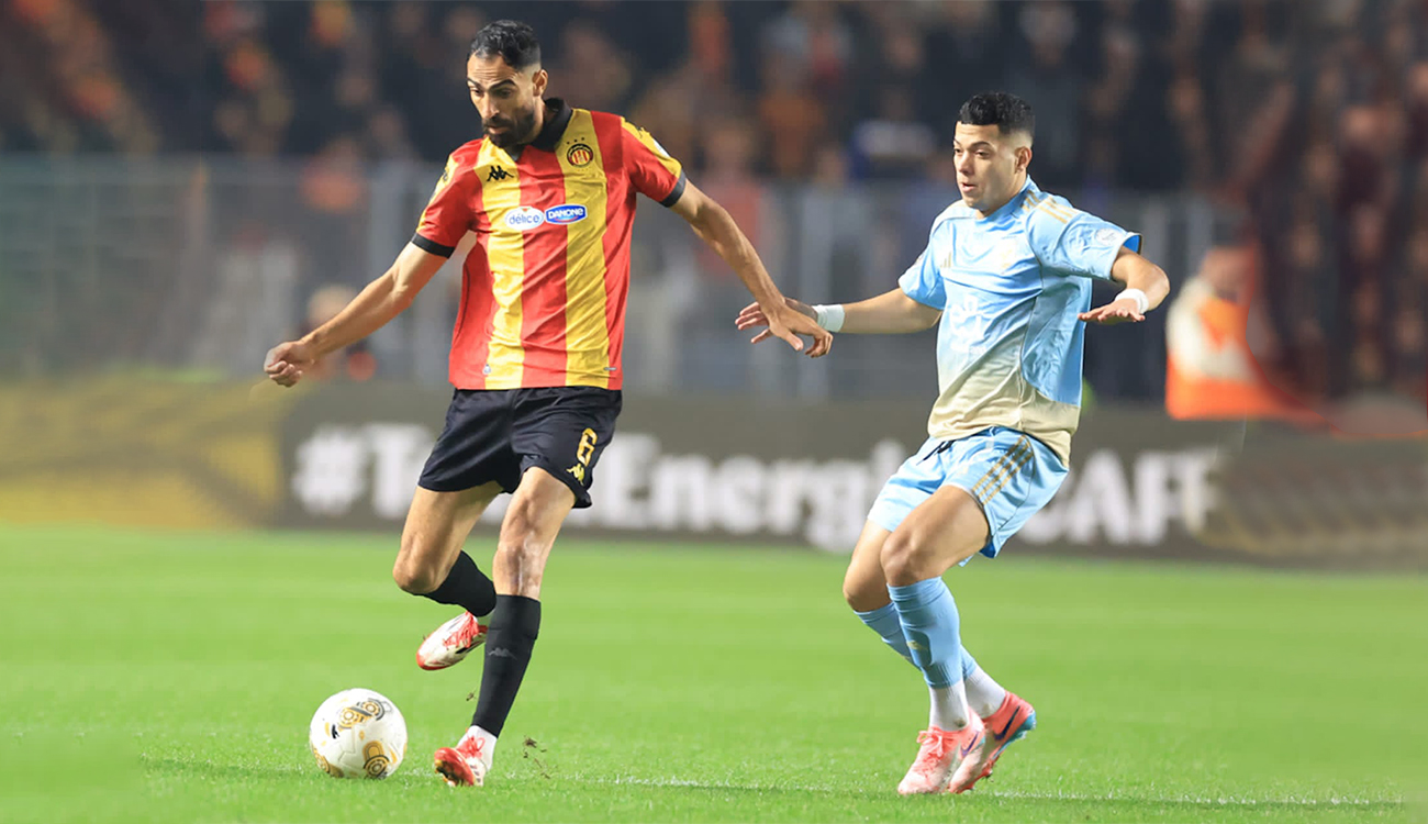 EST- Sorti sur blessure vers la fin du match, dimanche...