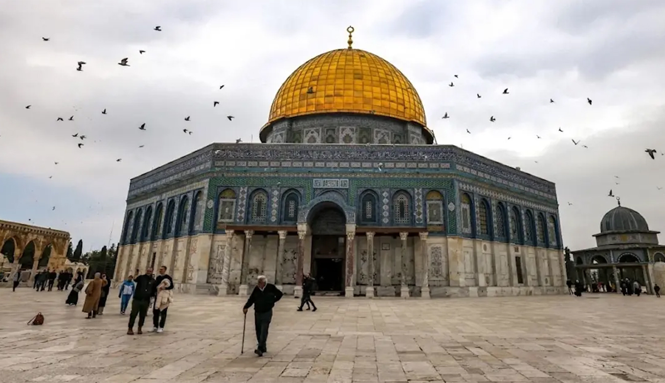 Mosquée Al-Aqsa : les fidèles palestiniens empêchés d&rsquo;accomplir la prière...