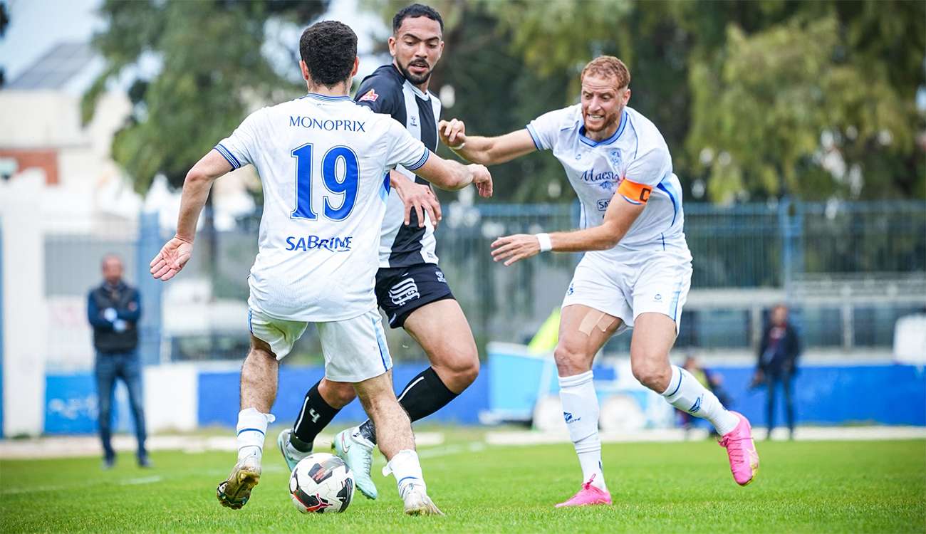 La Ligue Professionnelle de Football décide la défaite sur tapis...