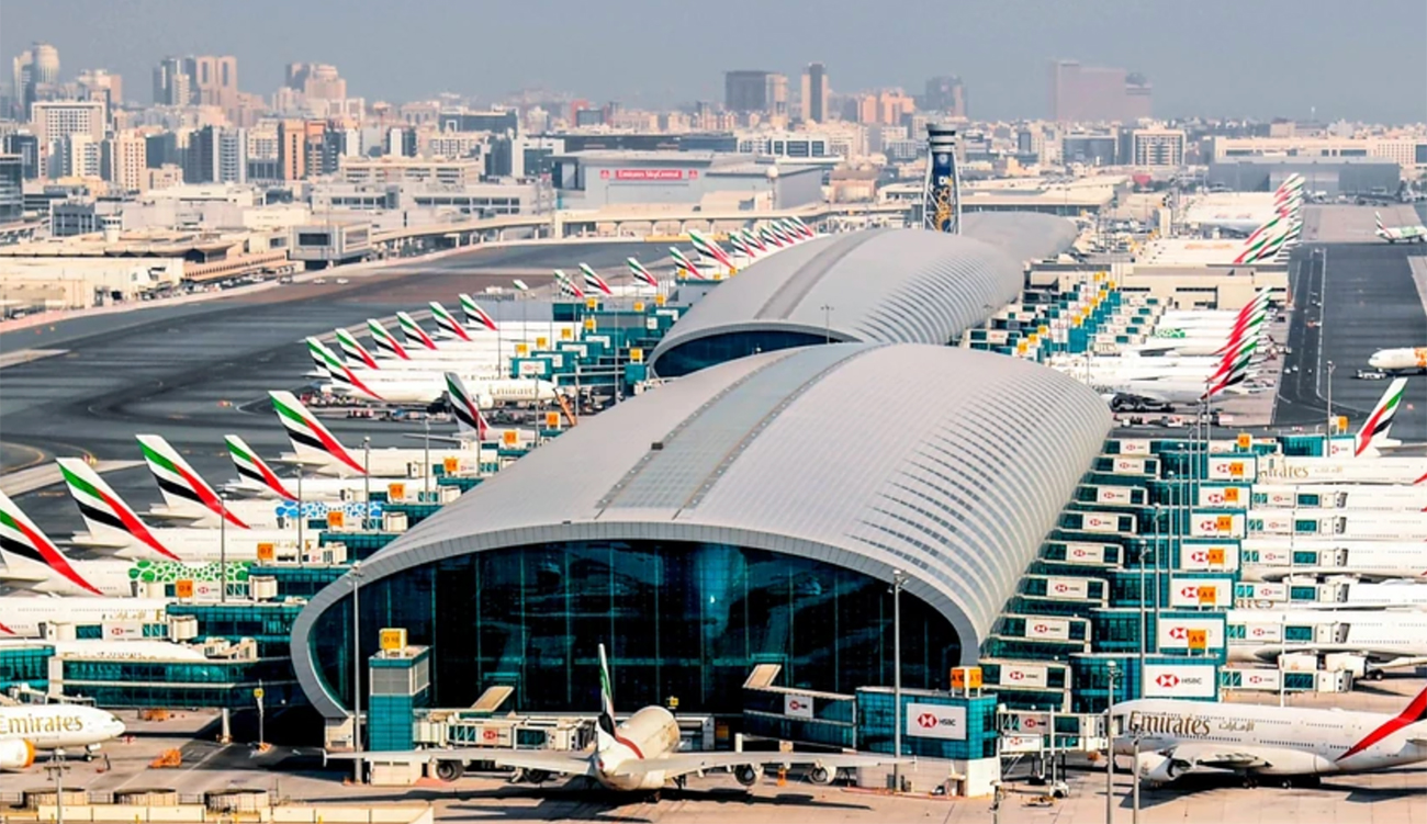 La compagnie aérienne Emirates : suspension de tous les vols...