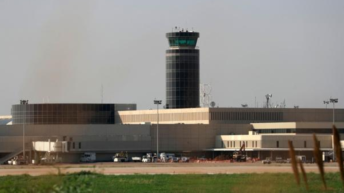 L&rsquo;Irak prolonge la fermeture de son espace aérien de 24...