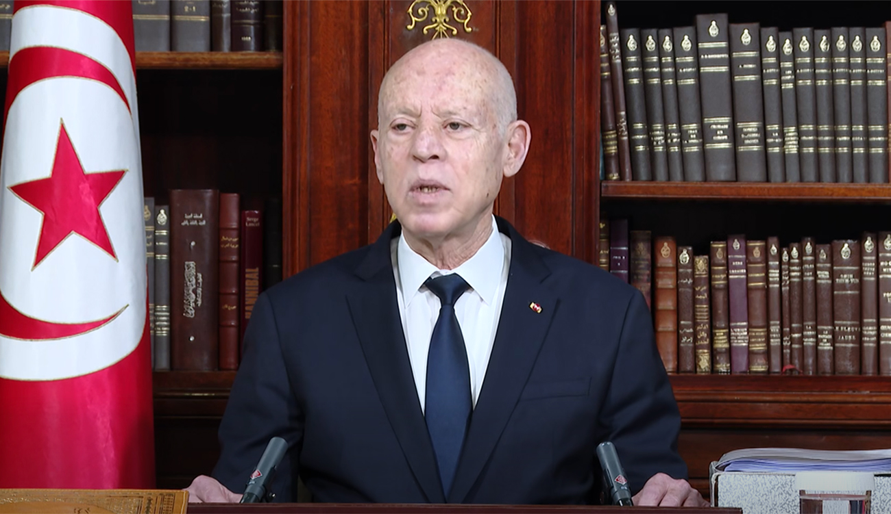 Kaïs Saïed examine les augmentations salariales et les pensions des...