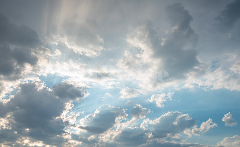 Météo: Nuages et orages attendus dans l&rsquo;ouest du pays en début d&rsquo;après-midi