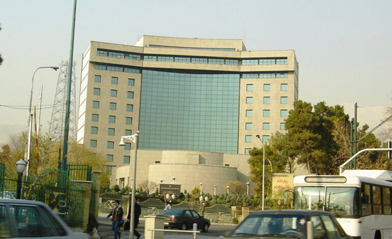 Le siège de la télévision iranienne détruit par l&rsquo;entité sioniste