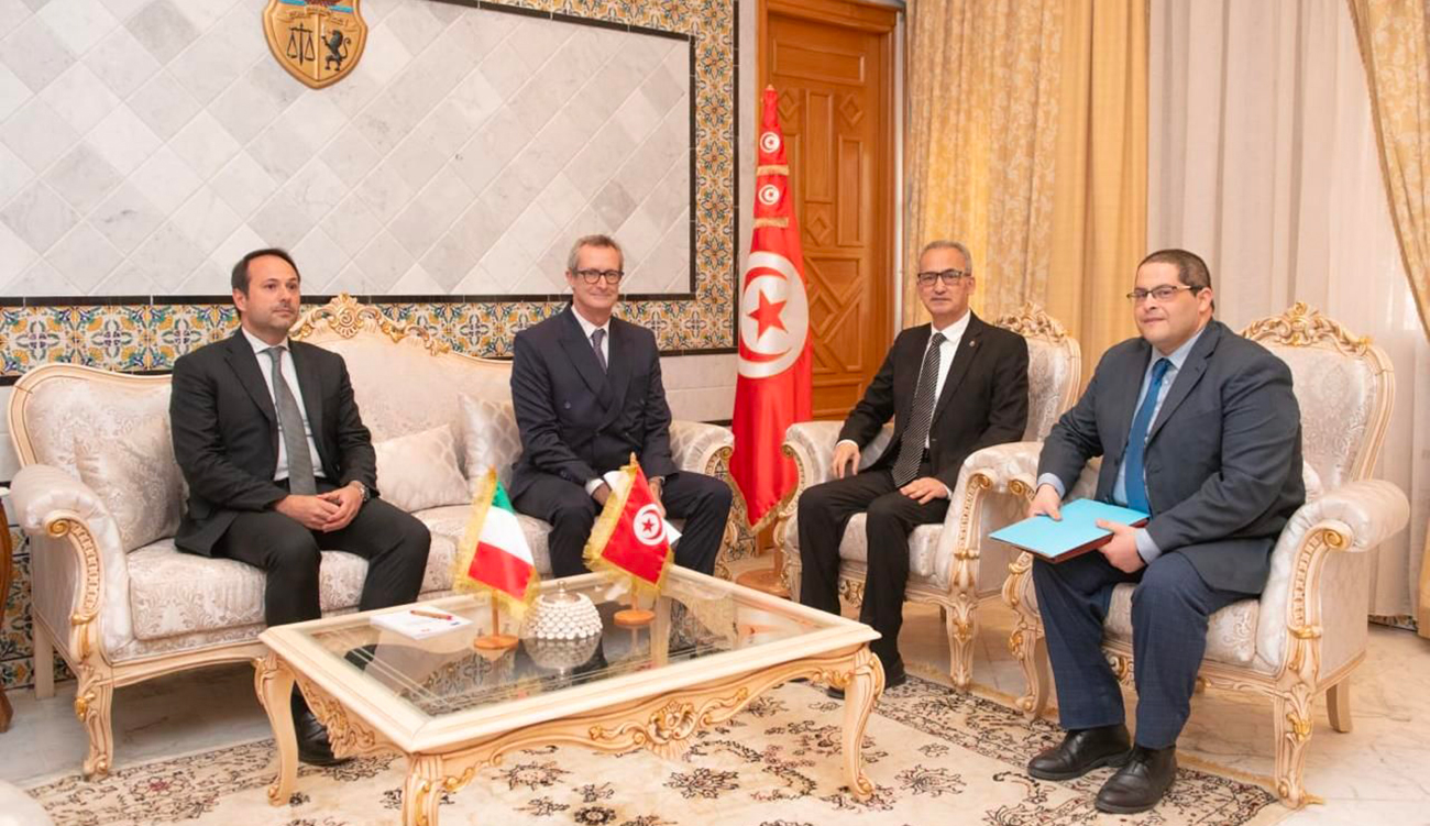 Le Secrétaire d&rsquo;État auprès du ministre des Affaires étrangères reçoit...