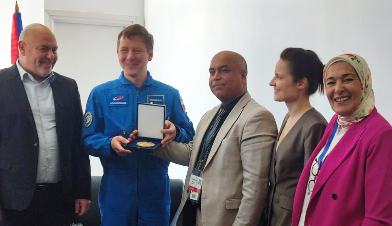 À la Cité des sciences de Tunis, Kirill Peskov évoque...