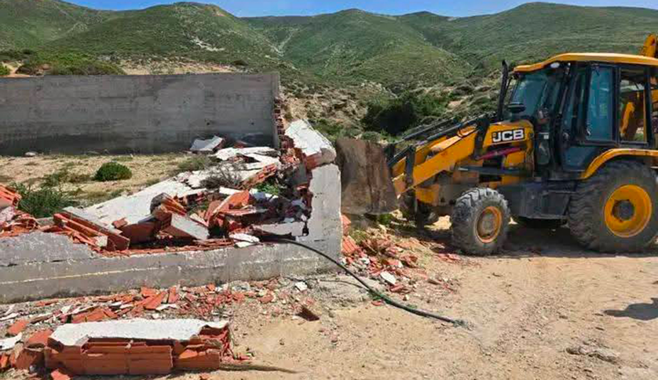 Bizerte : cinq constructions illégales démolies sur le littoral de...