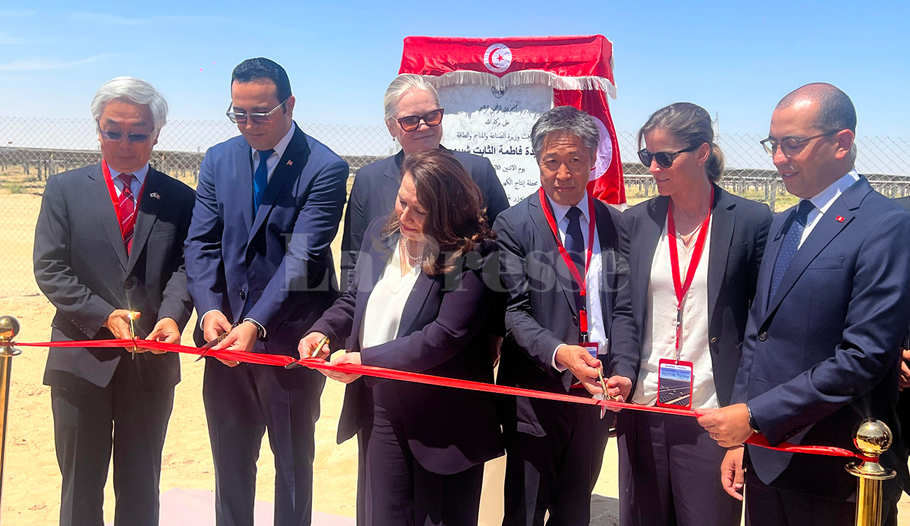 Tozeur inaugure sa centrale solaire : 13 millions de dollars...