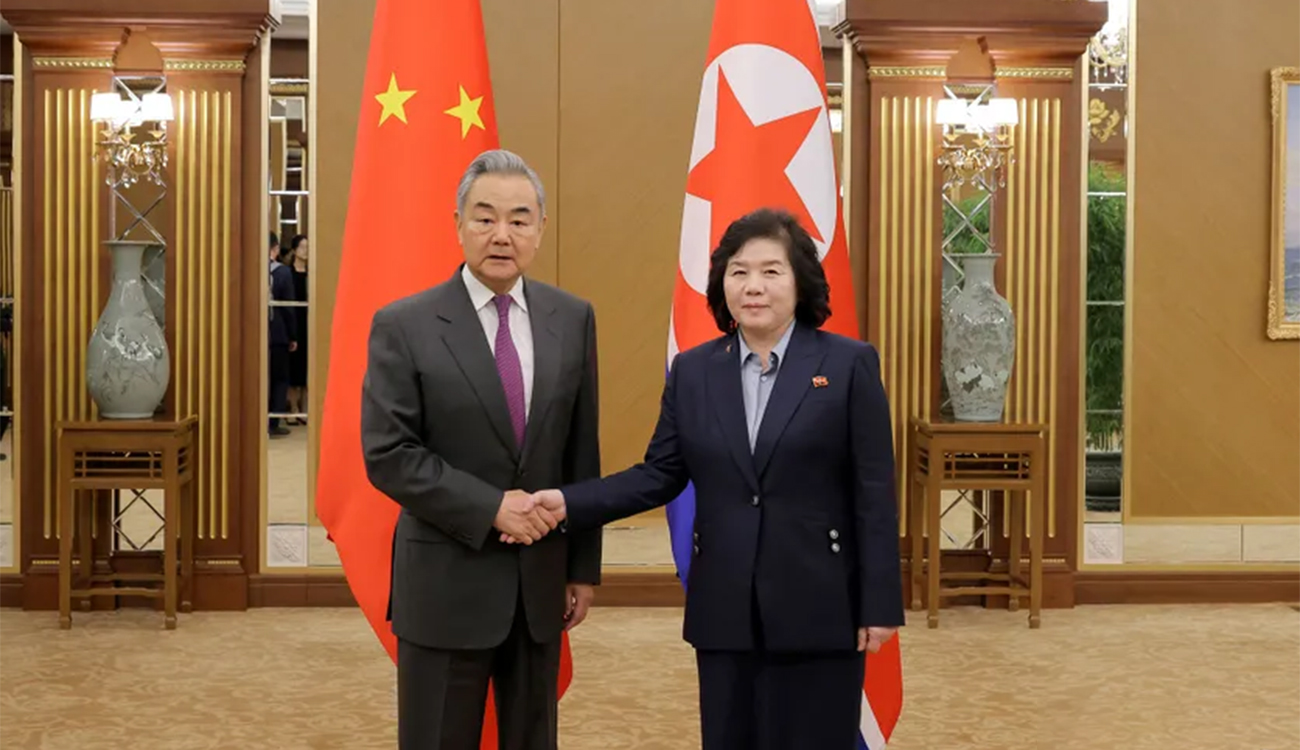 Corée du Nord – Chine : Wang Yi à Pyongyang...