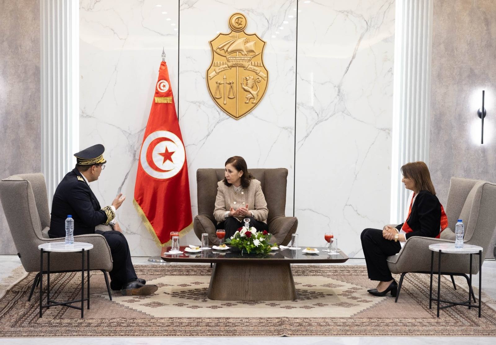  La Cheffe du gouvernement effectue une visite officielle au Kenya: ...