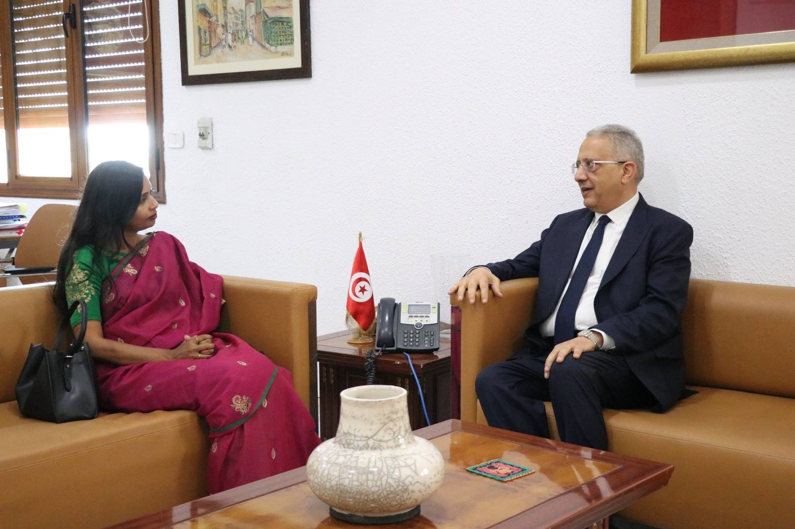 Santé : la Tunisie et l’Inde renforcent leur coopération dans...