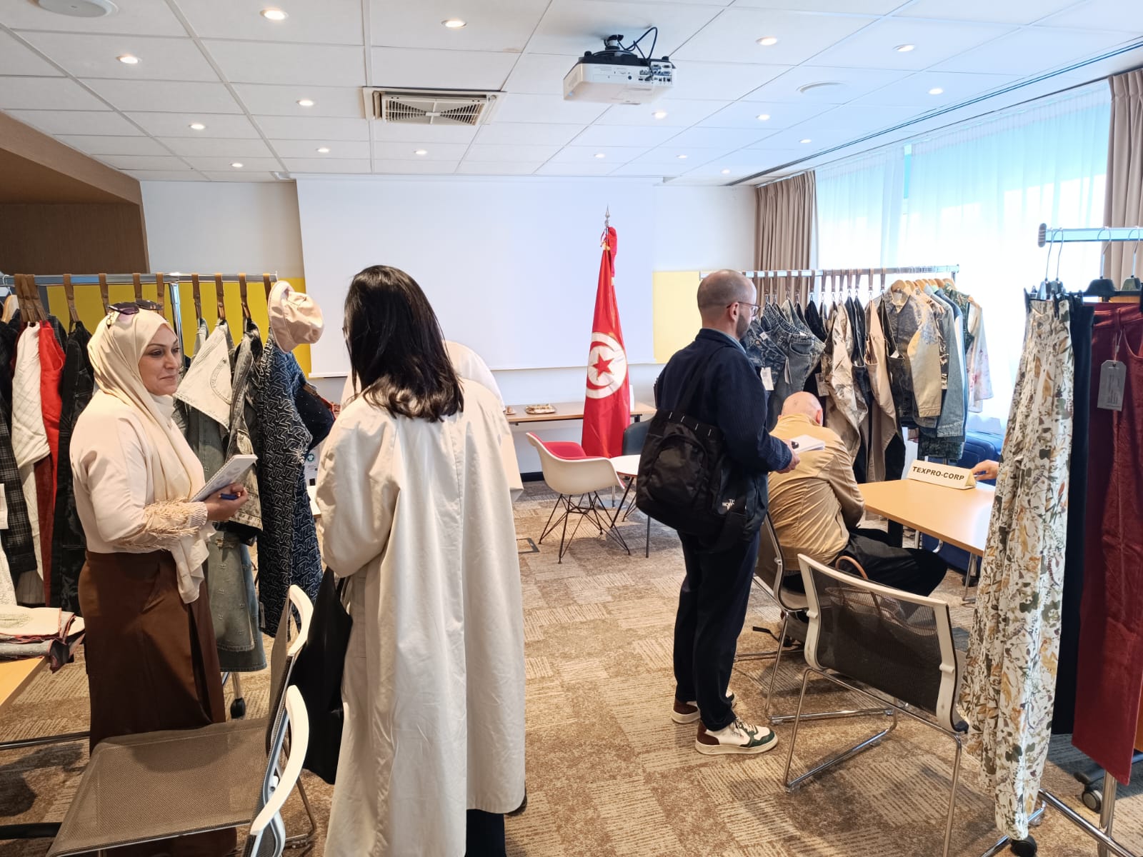 Textile-Habillement : Plus de 100 rencontres d&rsquo;affaires tuniso-italiennes à Milan