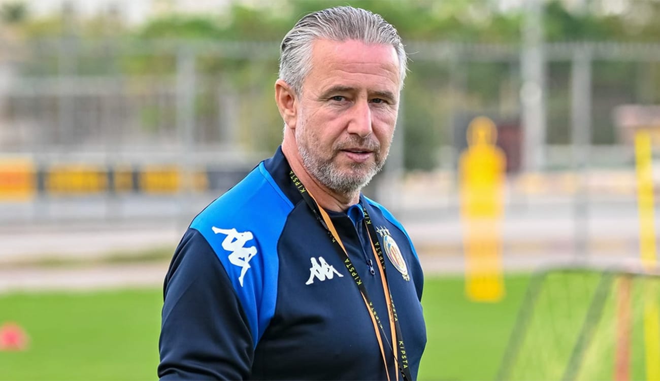 Laurențiu Reghecampf à Tunis pour finaliser son retour à l’Espérance
